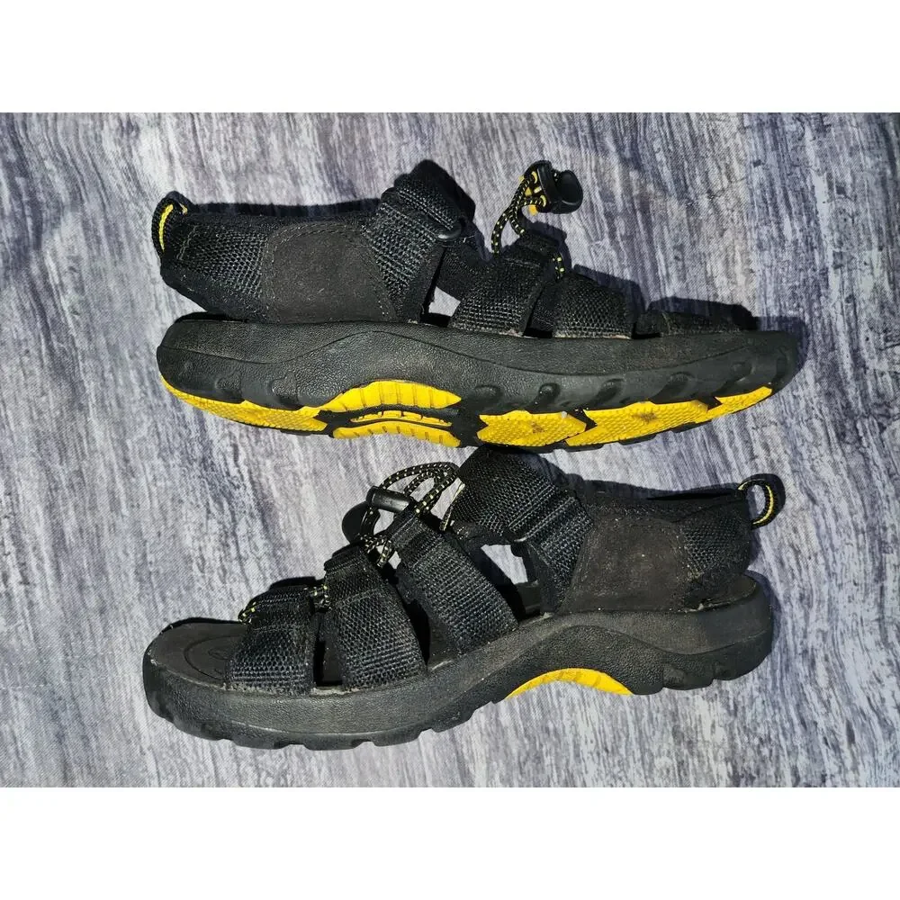 Keen youth size